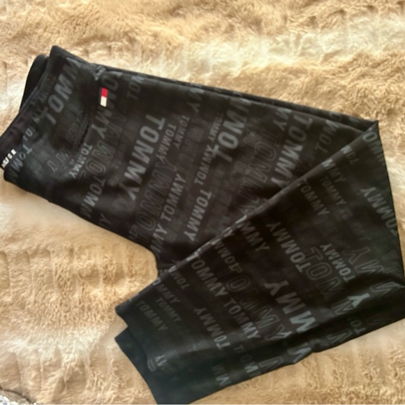 Tommy hill All Over Print Leggings. NWOT - Picture 4 of 5